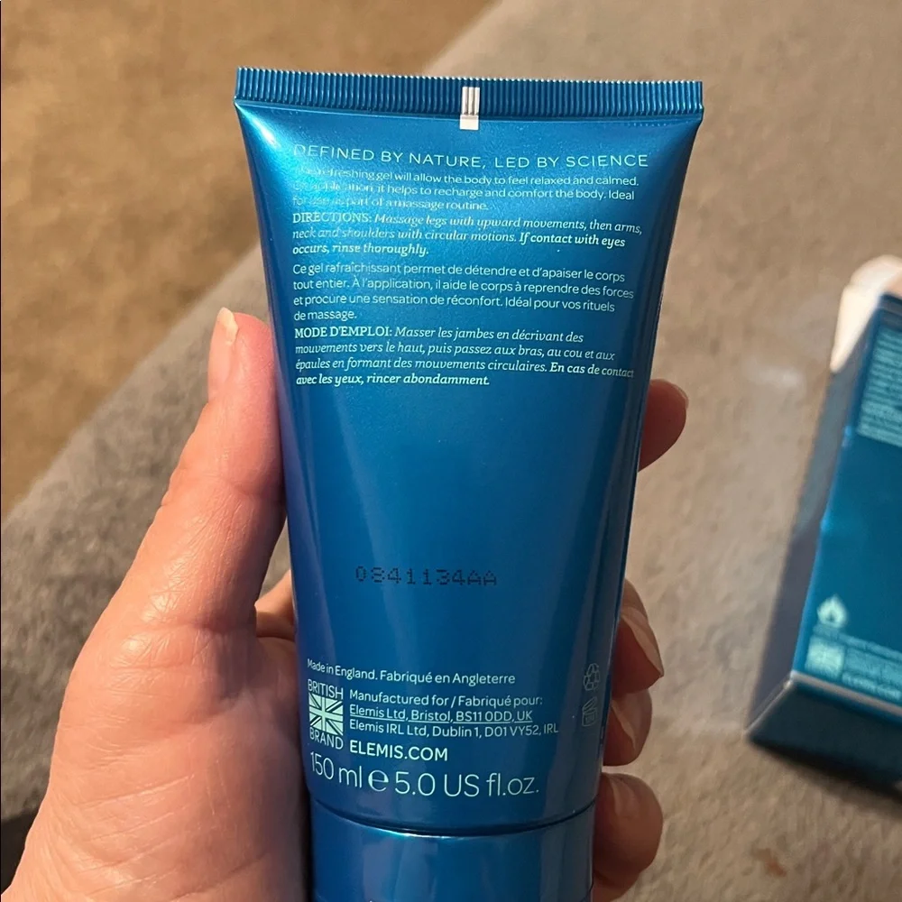 Elemis instant refreshing body massage gel. New in box